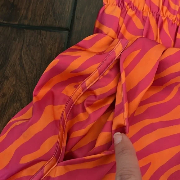 Jess Lea pink & orange shorts - Picture 3 of 4